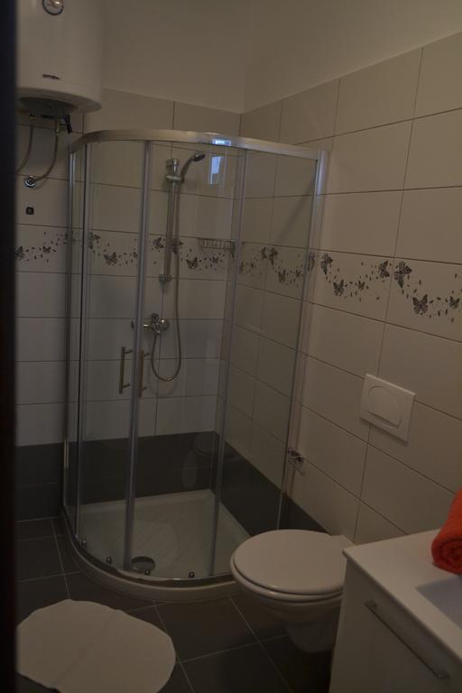 Apartments Peloza Porec Bilik gambar