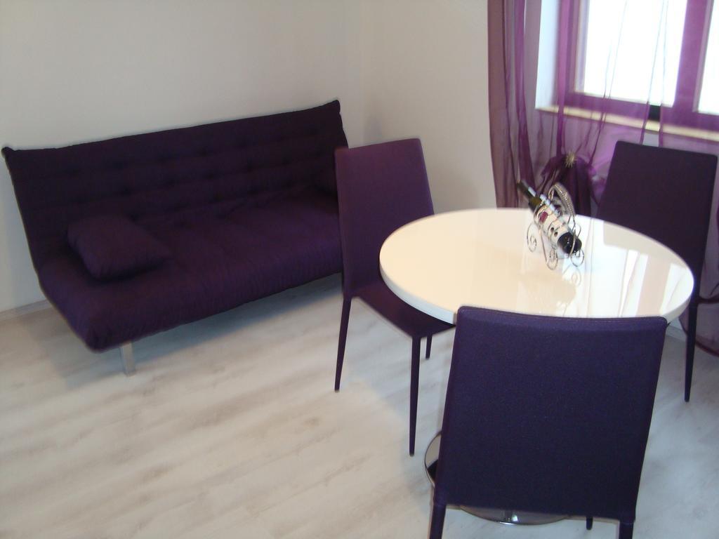 Apartments Peloza Porec Bilik gambar
