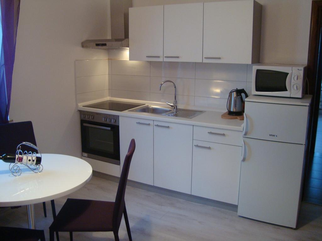 Apartments Peloza Porec Luaran gambar