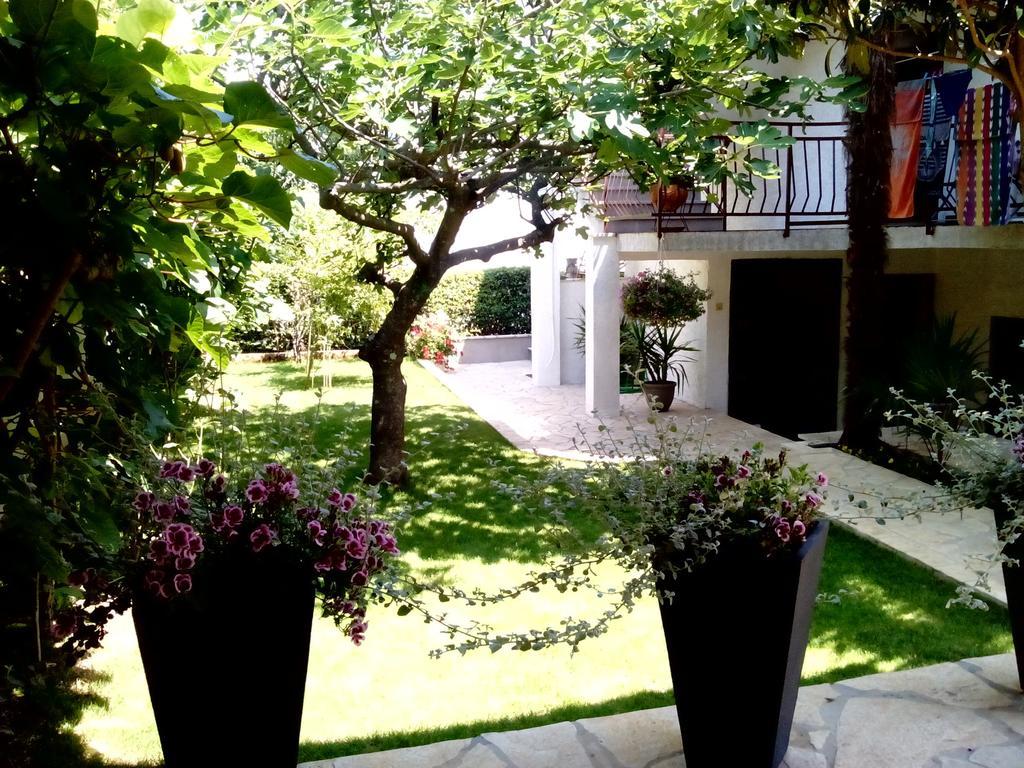 Apartments Peloza Porec Bilik gambar
