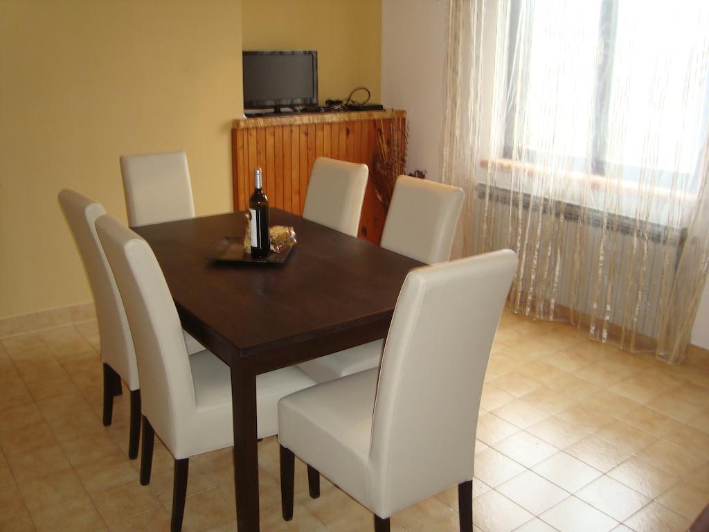 Apartments Peloza Porec Bilik gambar