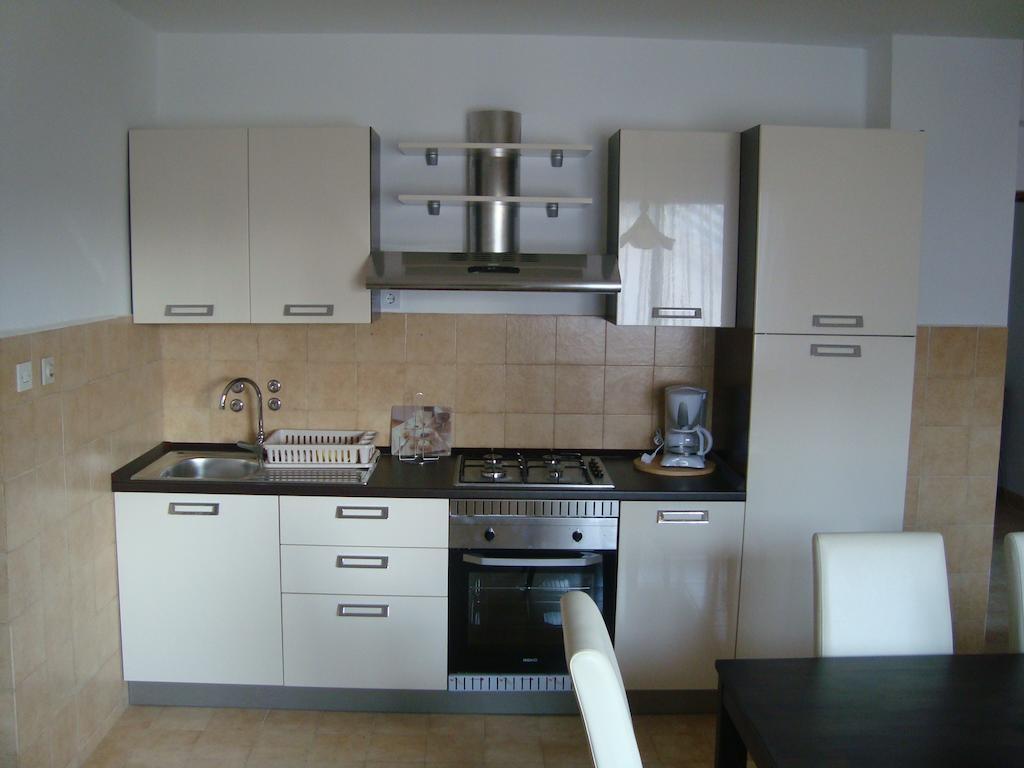 Apartments Peloza Porec Bilik gambar